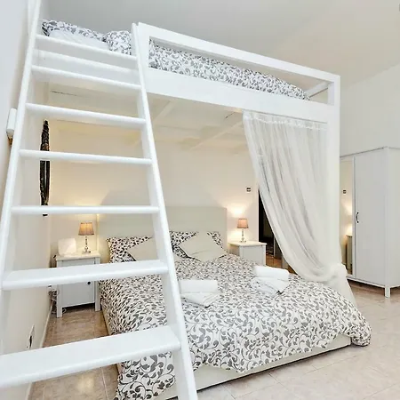 Bbhome Trastevere Station White Chic רומא